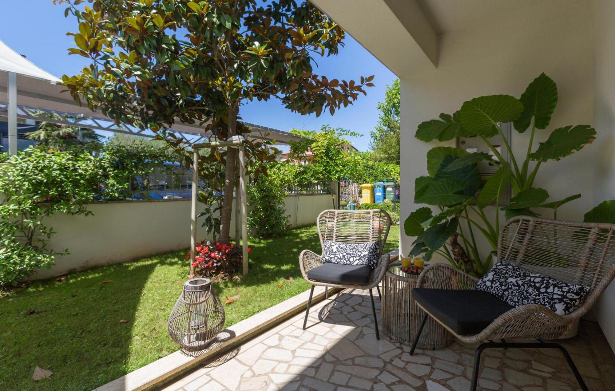1 Bedroom Beautiful Apartment In Πόρετς Εξωτερικό φωτογραφία