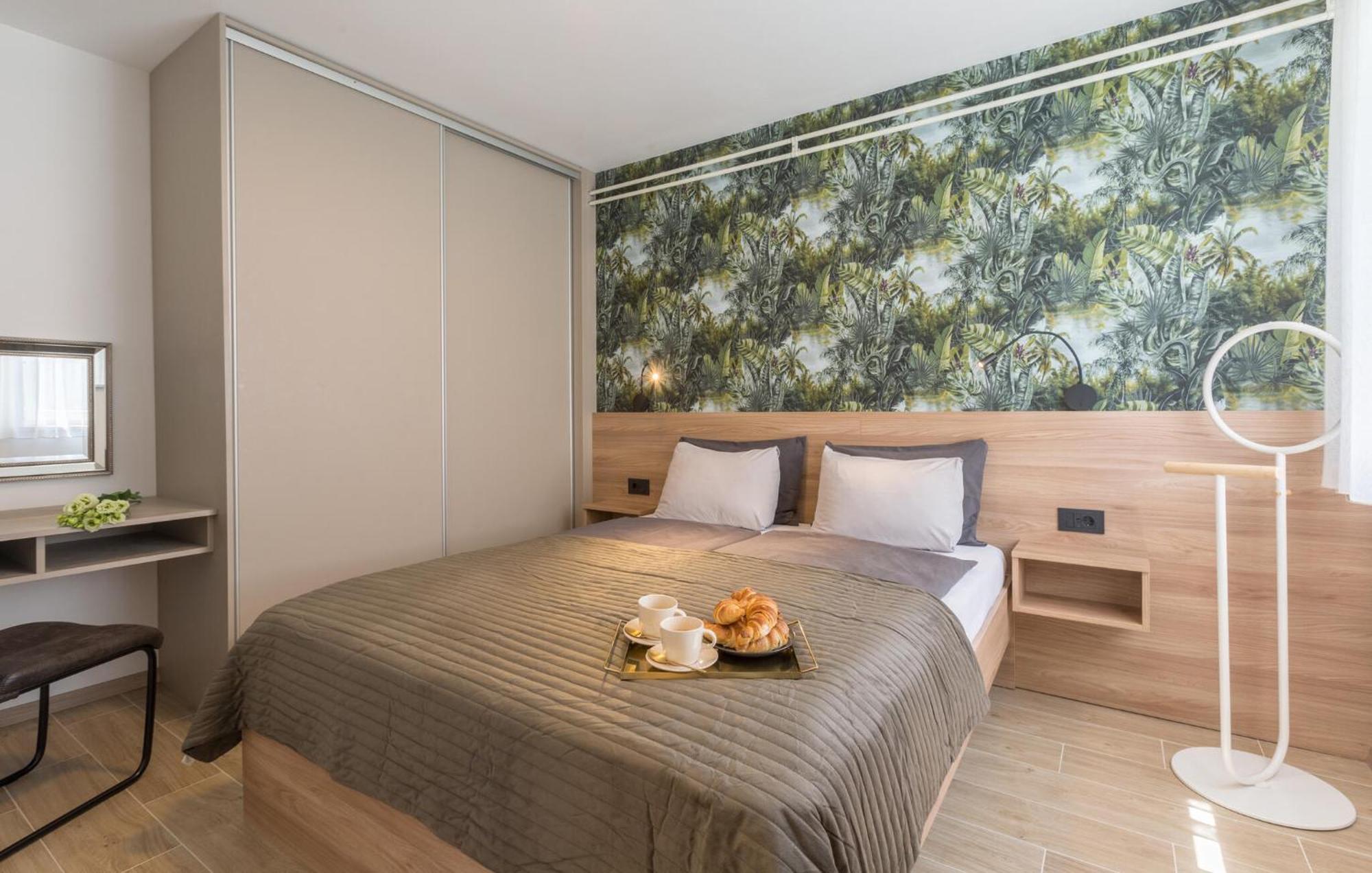 1 Bedroom Beautiful Apartment In Πόρετς Εξωτερικό φωτογραφία